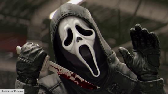 Scream 5: Ghostface holding a knife