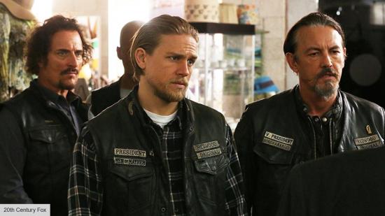 Charlie Hunnam and Tommy Flanagan as Jax Teller and Chibbs in Sons of Anarchy