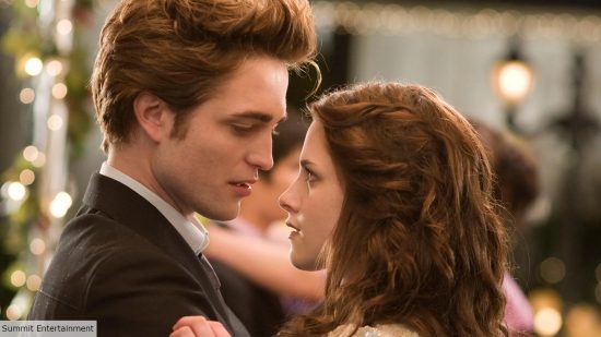 Twilight movies in order - Robert Pattinson and Kristen Stewart in Twilight
