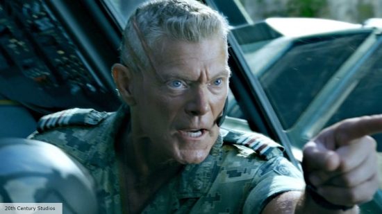 How does Colonel Quaritch come back to life in Avatar 2?