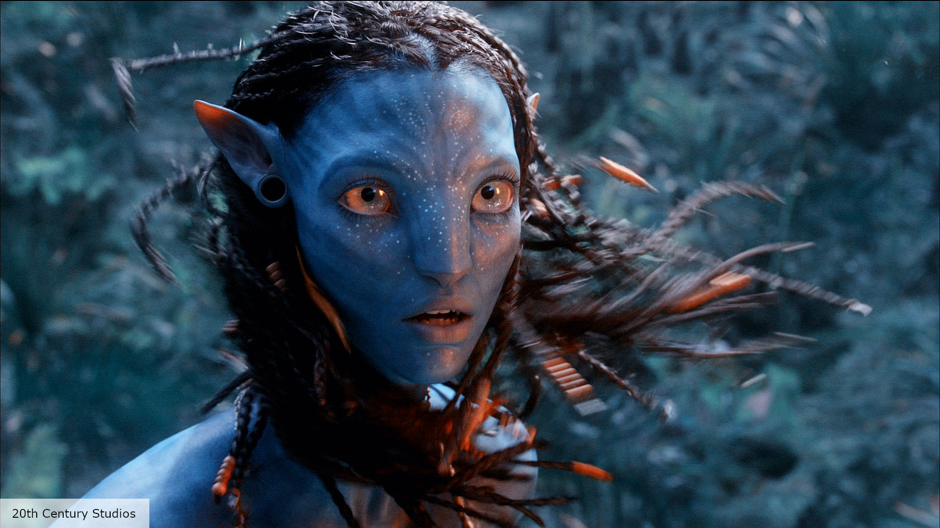 Avatar 2s Navi Just Travelled to Outer Space In Official TieIn Photos