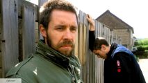 Paddy Considine and Toby Kebbell in Dead Man's Shoes