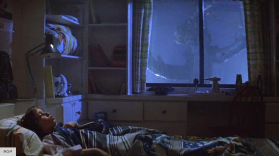 Poltergeist true story: a child sleeping in a creepy room 