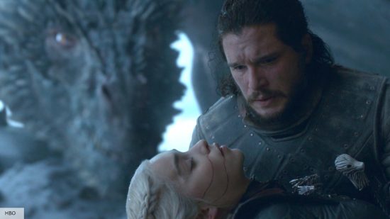 Jon Snow holds the dying Daenerys Targaryen