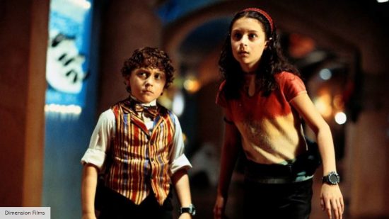 Alexa Vega and Daryl Sabara as Carmen and Juni in Spy Kids (2001)