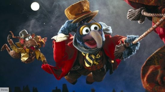 Rizzo the Rat and Gonzo as Charles Dickens in The Muppet Christmas Carol