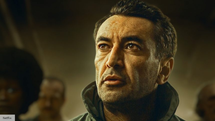 Mehmet Kurtuluş as Ayaz Kobanbay in Into the Night