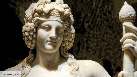 Percy Jackson cast: a statue of Dionysus