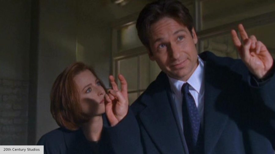 Best sci-fi series: David Duchovny as Fox Mulder and Gillian Anderson as Dana Scully in The X Files