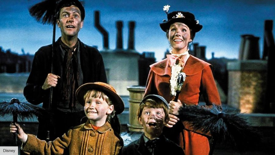 Best kids movies: The cast of Mary Poppins in Mary Poppins