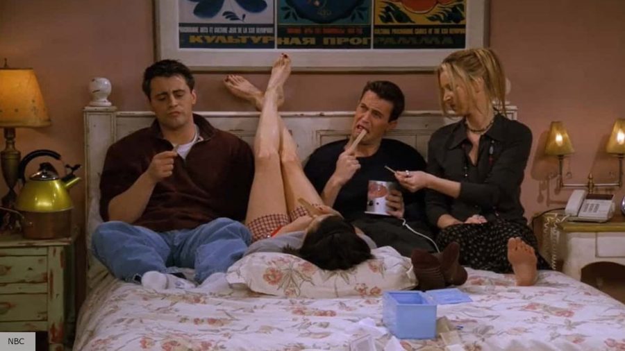 The best friends episodes: Joey, Chandler, Monica, Phoebe on a bed