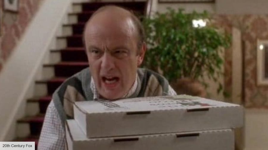 Home Alone cast: Gerry Bamman as Uncle Frank 